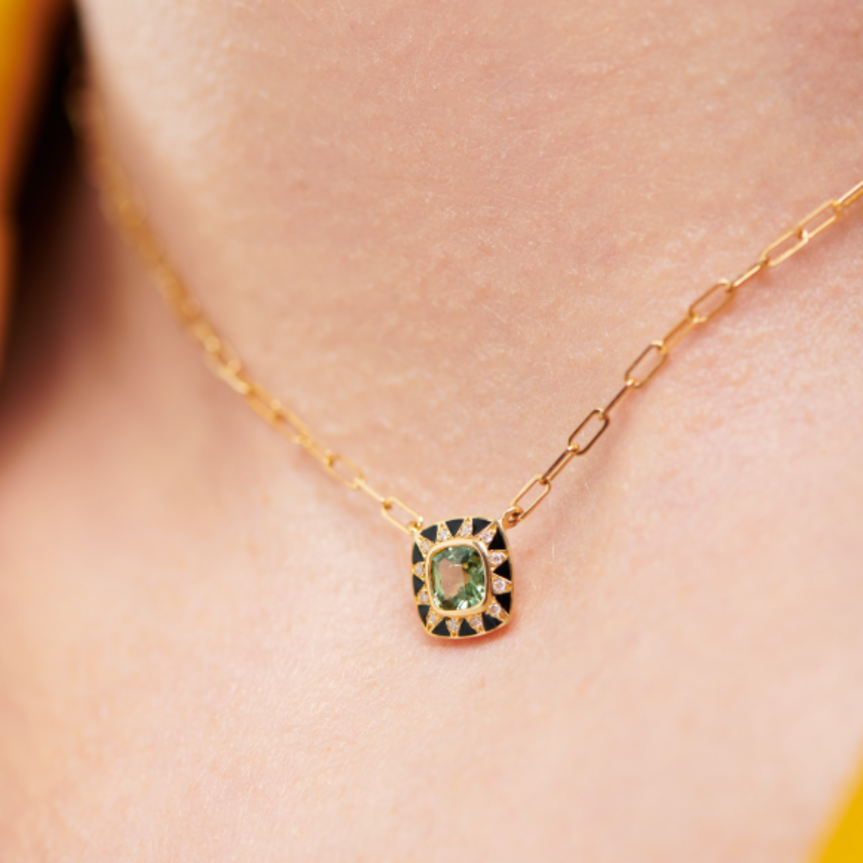 Stella black chain necklace