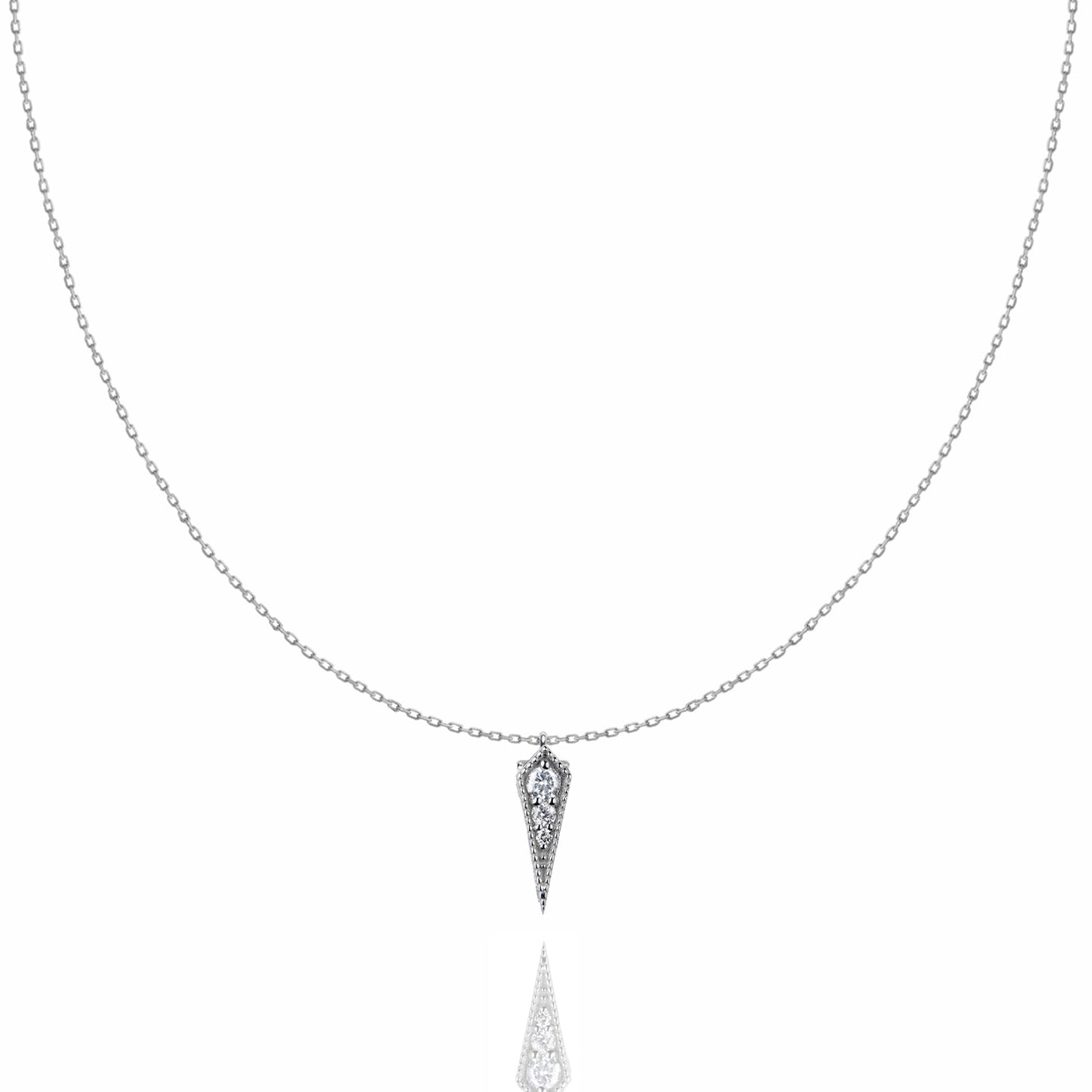Arrow necklace in white gold