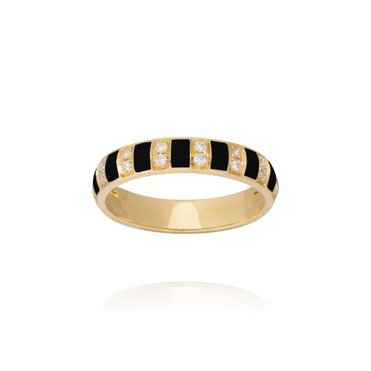 Billie Black ring 