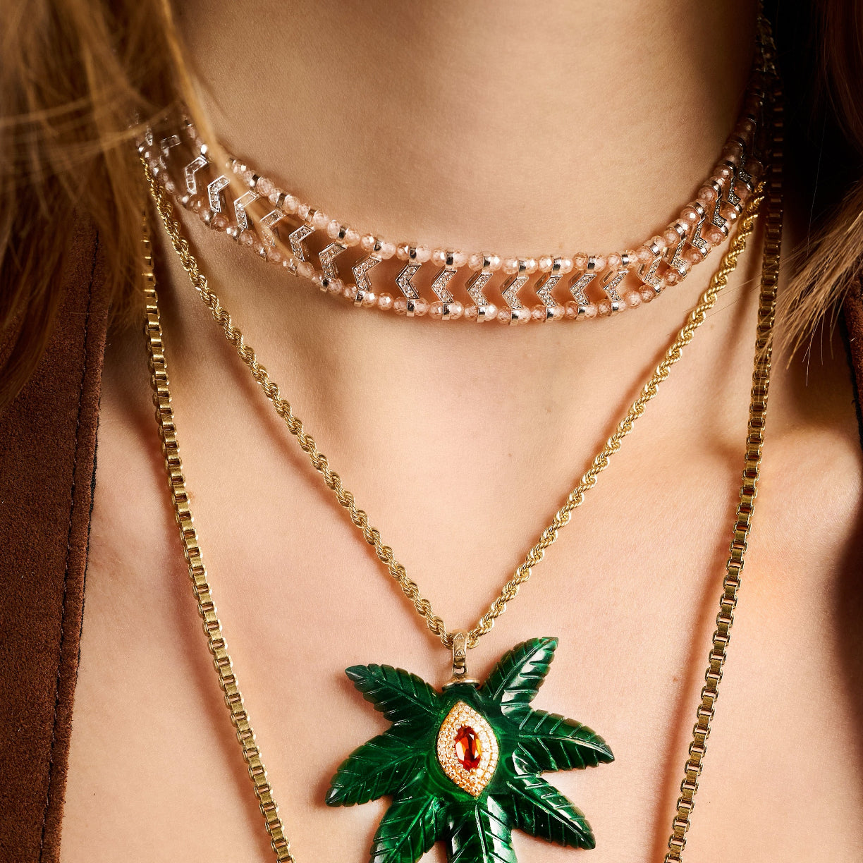 Parabeady crystal necklace