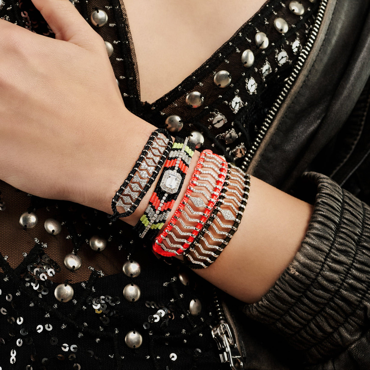 Itacare Neon Coral bracelet