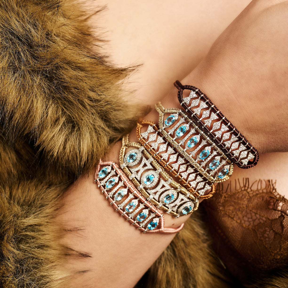 Olinda brass bracelet - Topazes
