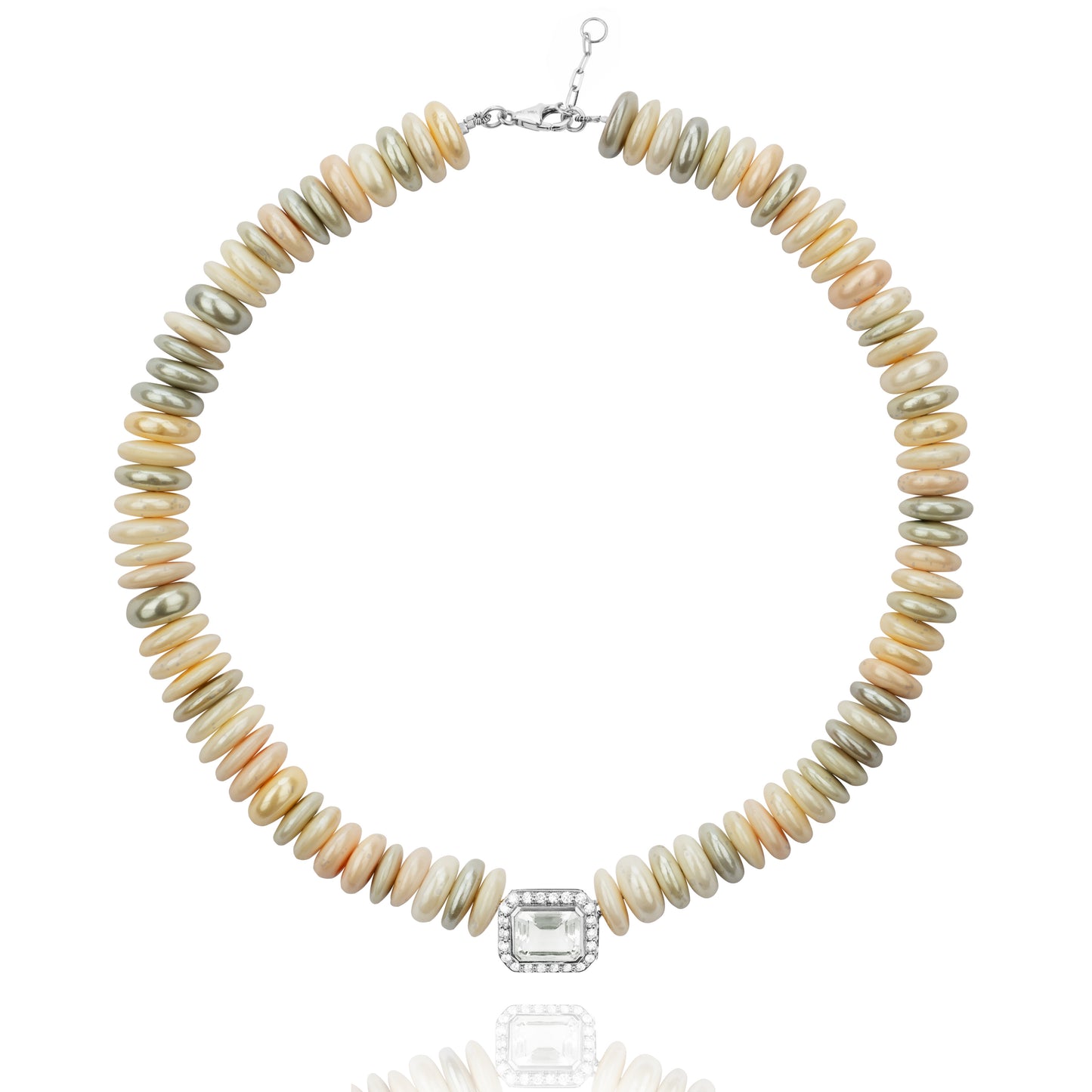 Molly necklace with flat shell beads and silver